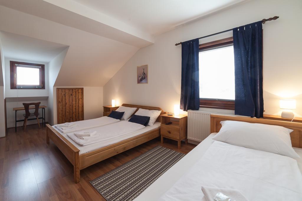 Breza Guesthouse Слуни Екстериор снимка