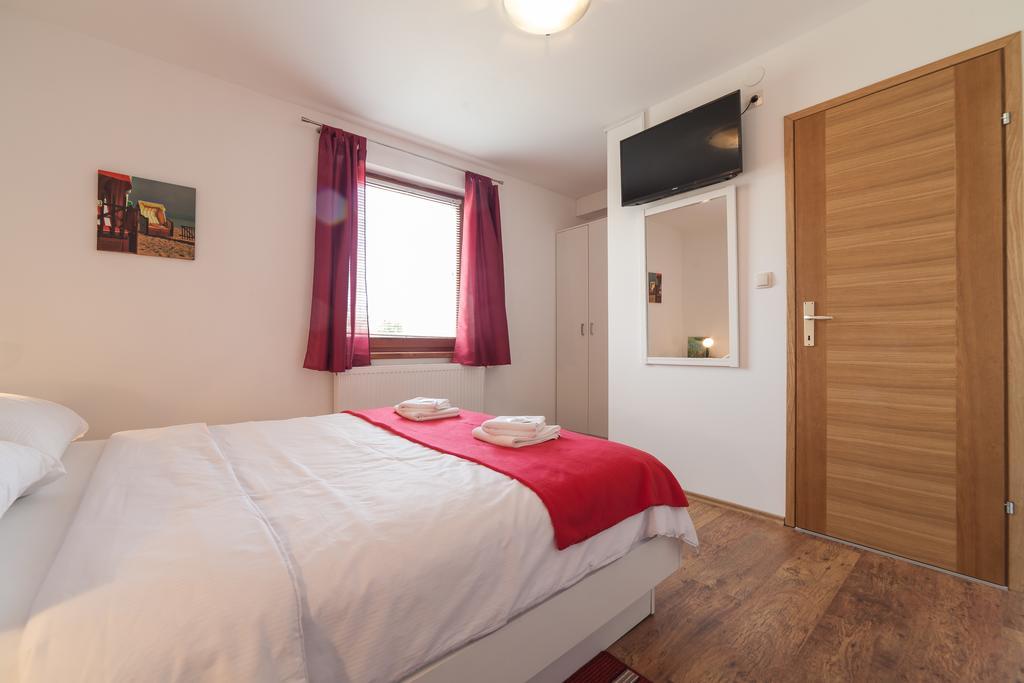 Breza Guesthouse Слуни Екстериор снимка