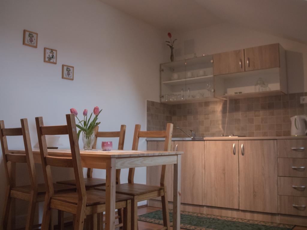 Breza Guesthouse Слуни Екстериор снимка