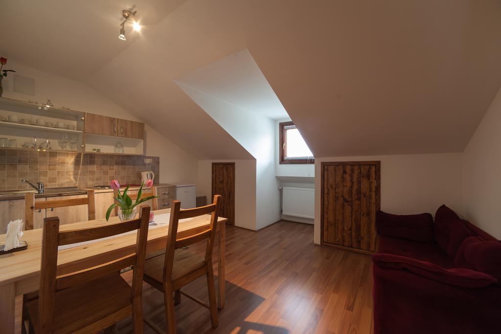 Breza Guesthouse Слуни Екстериор снимка