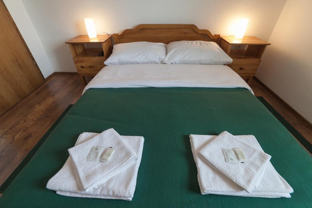 Breza Guesthouse Слуни Екстериор снимка