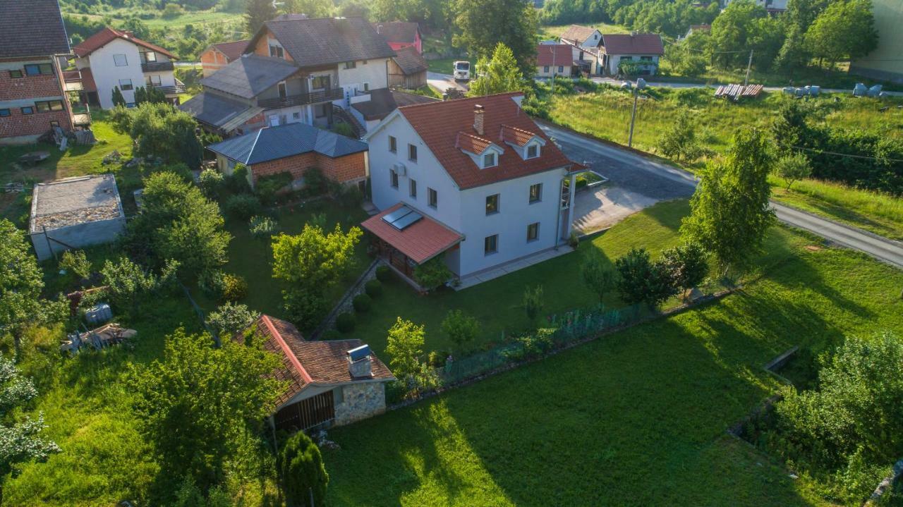Breza Guesthouse Слуни Екстериор снимка