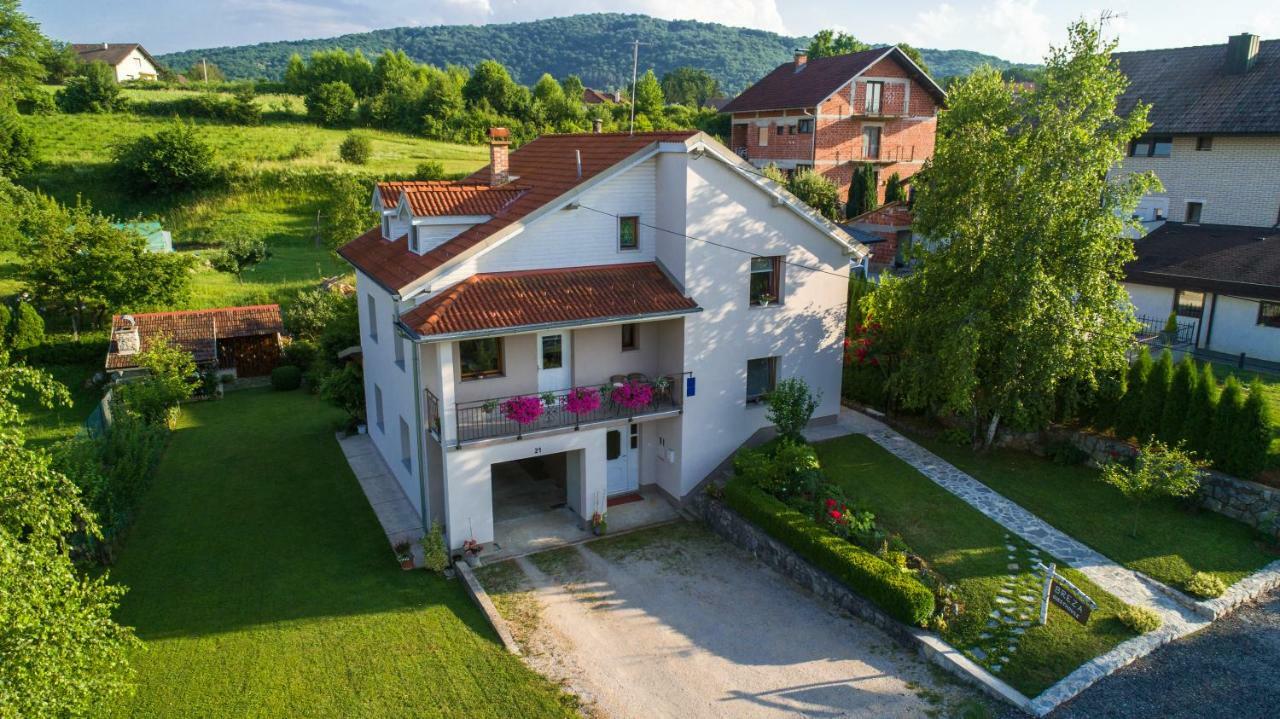 Breza Guesthouse Слуни Екстериор снимка